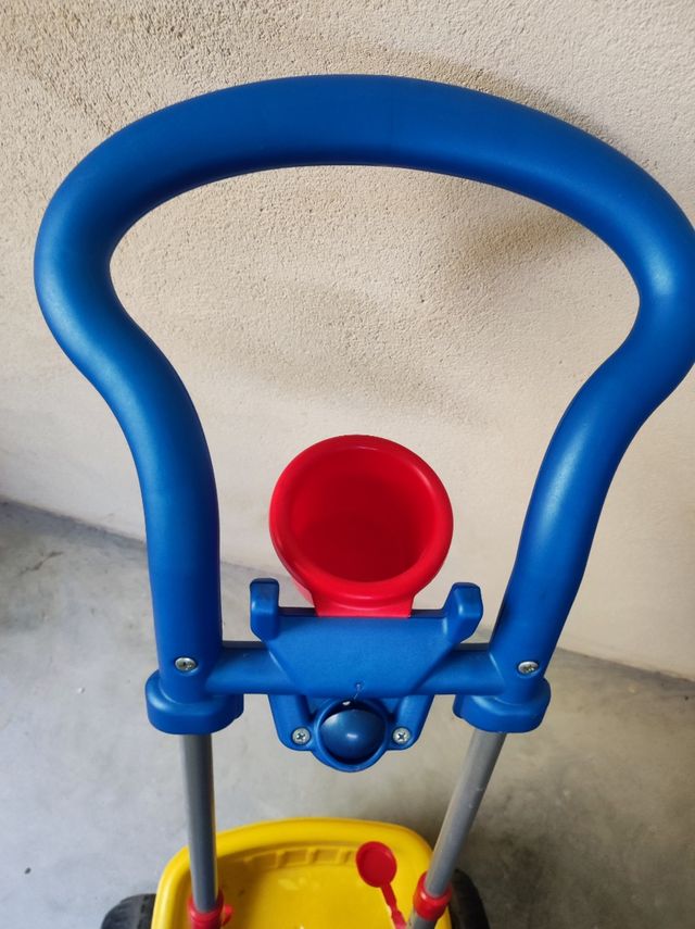 Triciclo infantil 
