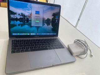 Macbook Pro 2017 sin un rasguño.COMO NUEVO