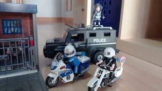 Comisaria maletín playmobil
