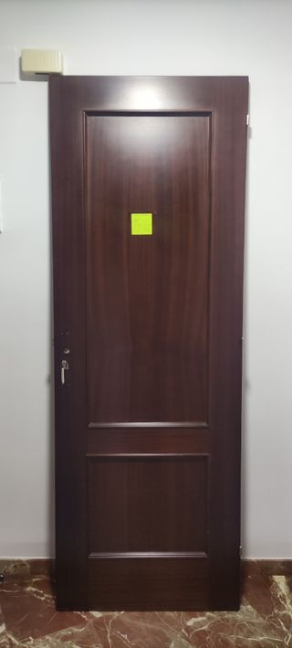 Puertas interiores (izquierda)