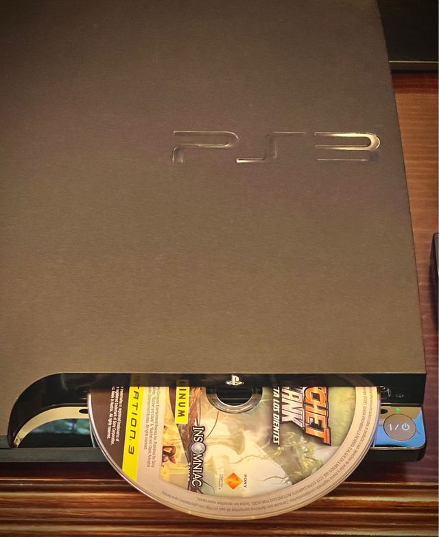 SONY TV HD 46” + SONY PS3 (LOTE)