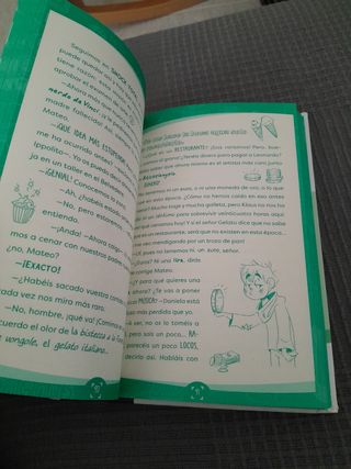 FIRMADO POR THE CRAZY HAACKS. Firmado por ellos.