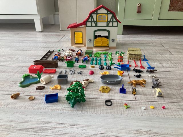 Granja ponis playmobil