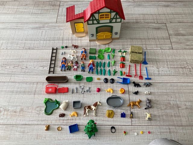 Granja ponis playmobil