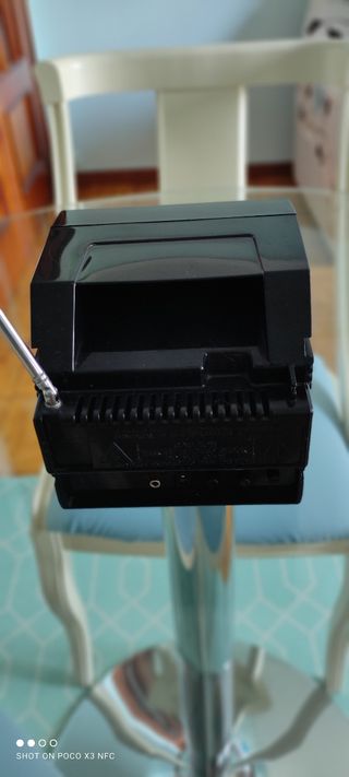 TELEVISOR PORTÁTIL CON RADIO