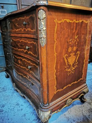 Cajonera. Antigua. Marquetería