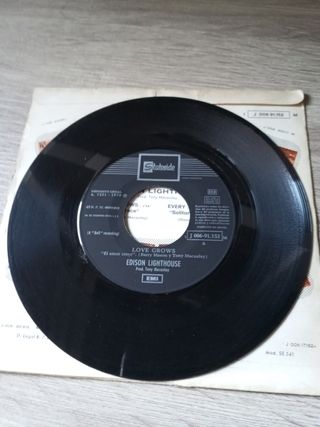 Love grows Edison light House single