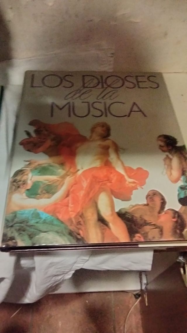 Libros de los dioses de la música
