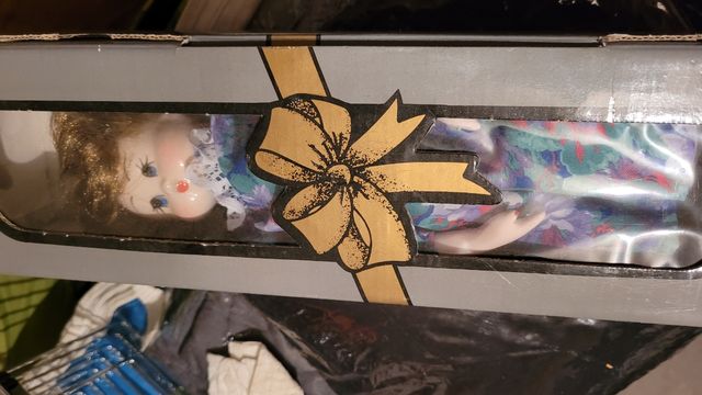 Muñeca de porcelana (no envios)