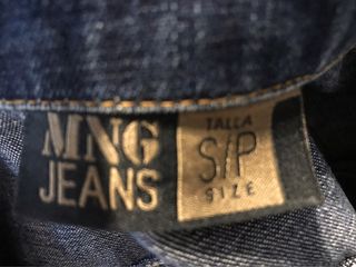 Cazadora vaquera azul en muy buen estado