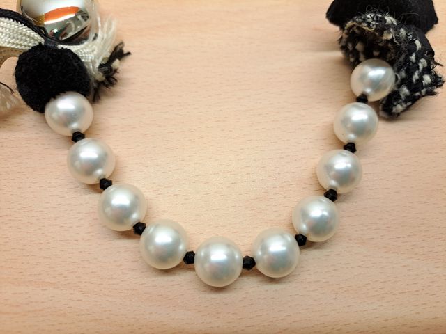 Collana originale con perle, cuori, fiocchi, caten