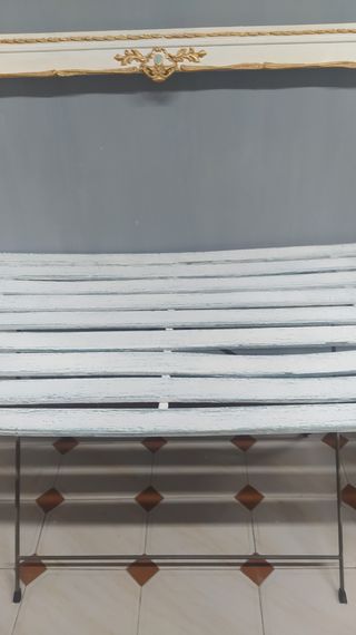 Mesa plegable de madera y metal