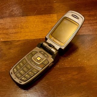 Set di 3 vintage phone da collezione/esposizione