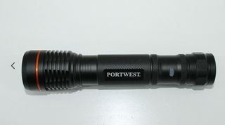Torcia ricaricabile a led USB nuova 