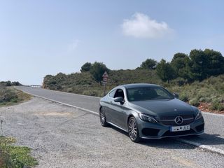 Mercedes-Benz Clase C Coupe 220 d AMG Line