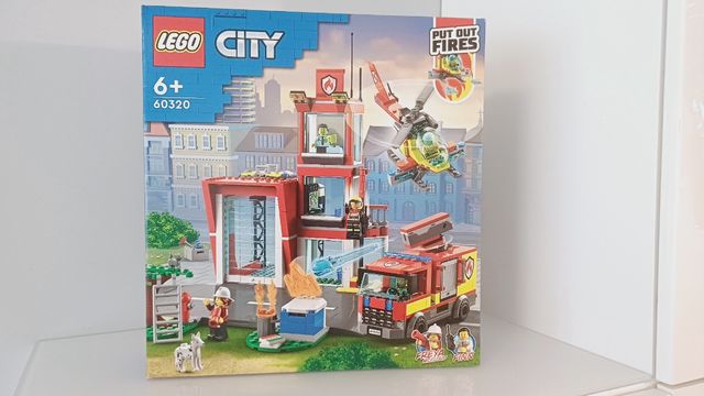 Lego 60320