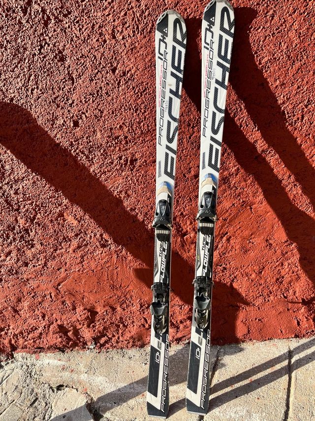 Esquíes FISCHER PROGRESSOR 167 cms. R16 