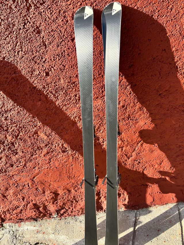Esquíes FISCHER PROGRESSOR 167 cms. R16 