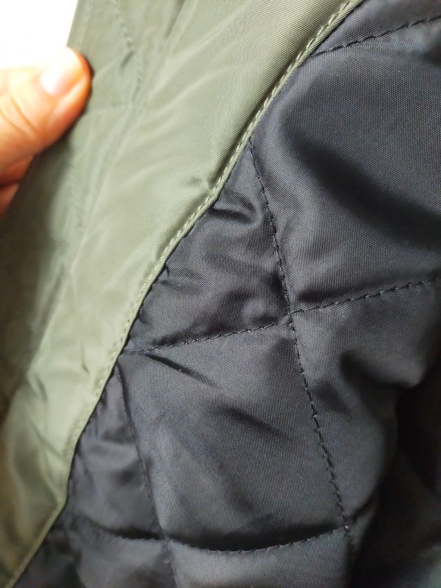 Cazadora bomber verde caqui