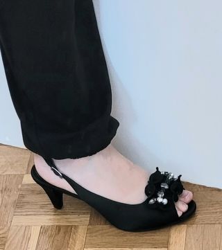 Bolso y zapatos con pedrería