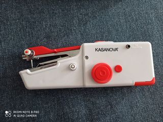 Macchina da cucire portatile