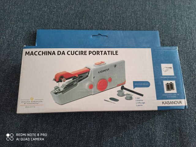 Macchina da cucire portatile