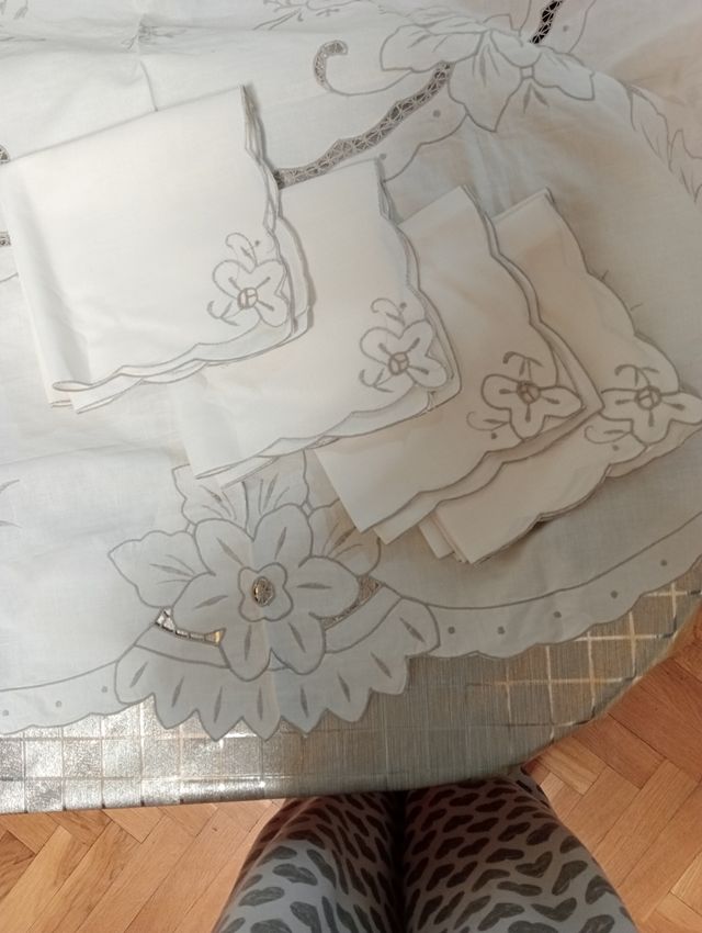 Manteleria más 8 servilletas