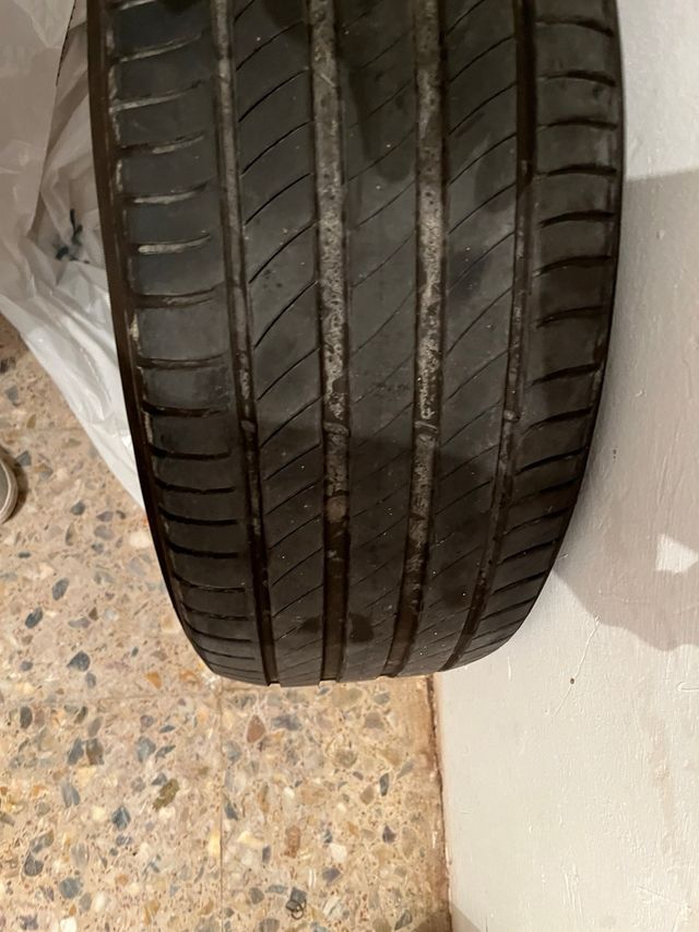 Neumatico Michelin