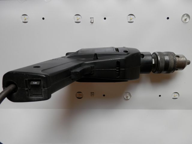 Taladro 500W 2 velocidades+brocas+garantía