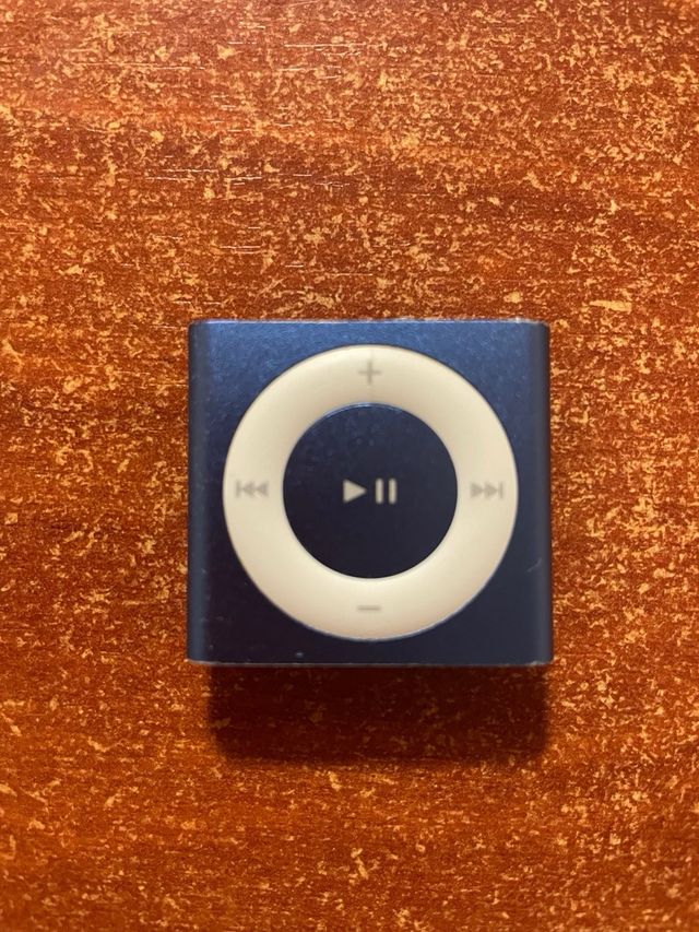 IPOD SHUFFLE 2GB