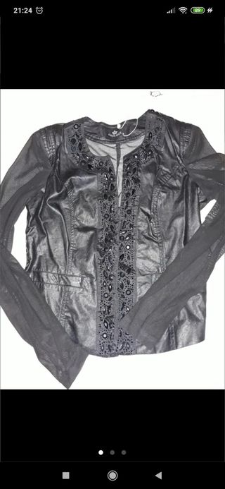 Chaqueta pedrería transparencia cuero