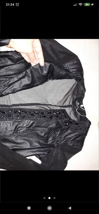 Chaqueta pedrería transparencia cuero