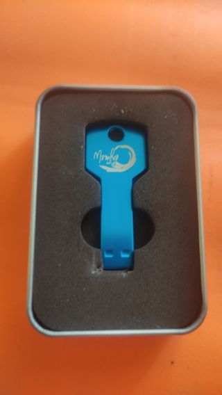 Pen Drive de 16gb con forma de llave 
