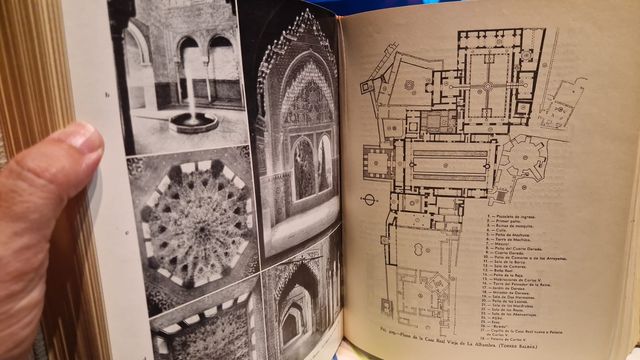 Historia de La Arquitectura Española.