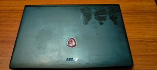 Portátil MSI + maleta 