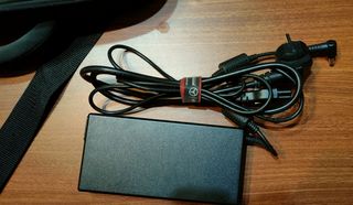 Portátil MSI + maleta 