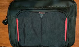 Portátil MSI + maleta 