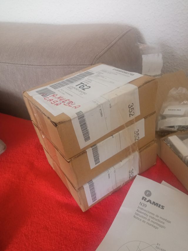 4 Patas Neo blancas / 12 negras