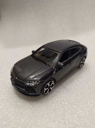 Lamborghini Urus escala 1:43 gris burago