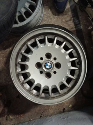 3 llantas bmw 15"