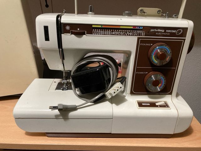 Maquina de coser Privileg