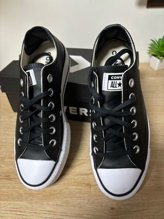 Zapatillas Converse negras con plataforma