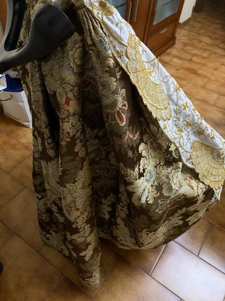 Traje Fallera Mujer con Manteletas y Zapatos 39.