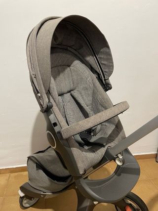 Silla de paseo + capazo Stokke Xplory