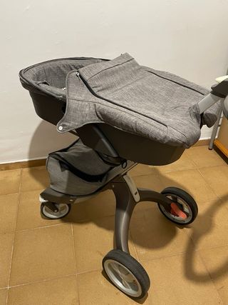 Silla de paseo + capazo Stokke Xplory