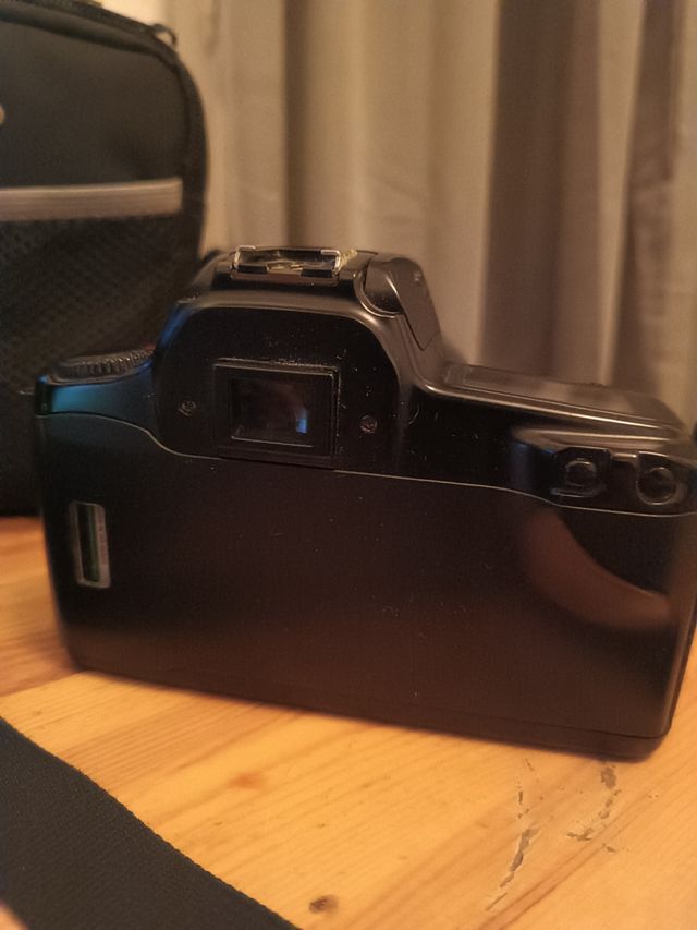 Canon EOS 1000F + Objetivo TAMRON 28-200