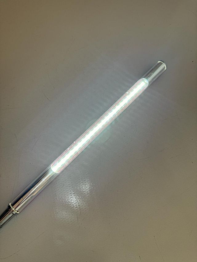 lámpara con soporte para mesa o tabla