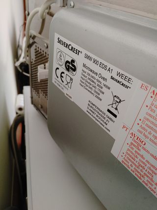 Microondas+Grill+Horno aire caliente.