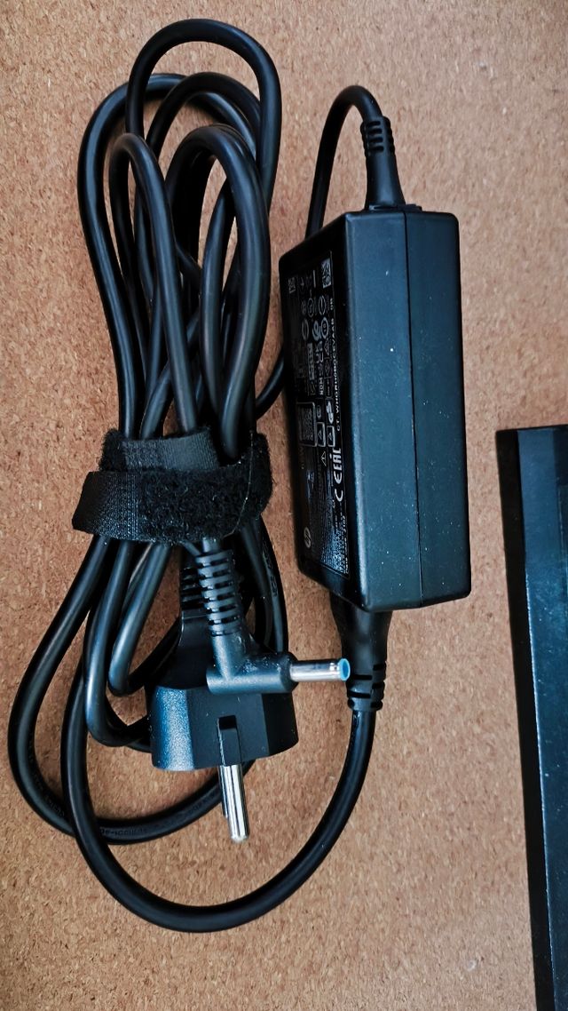 Cargador original HP 65W