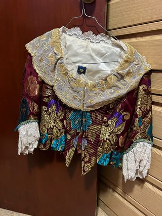 Traje de fallera talla 38 o 40 